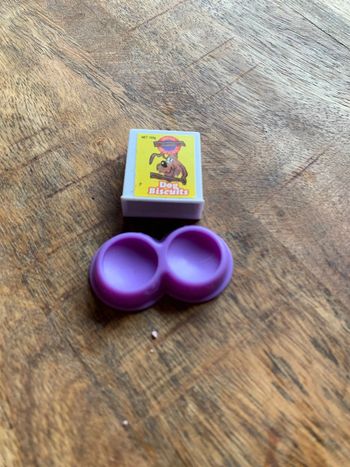 Lot accessoires croquette chien et gamelle pour jouet