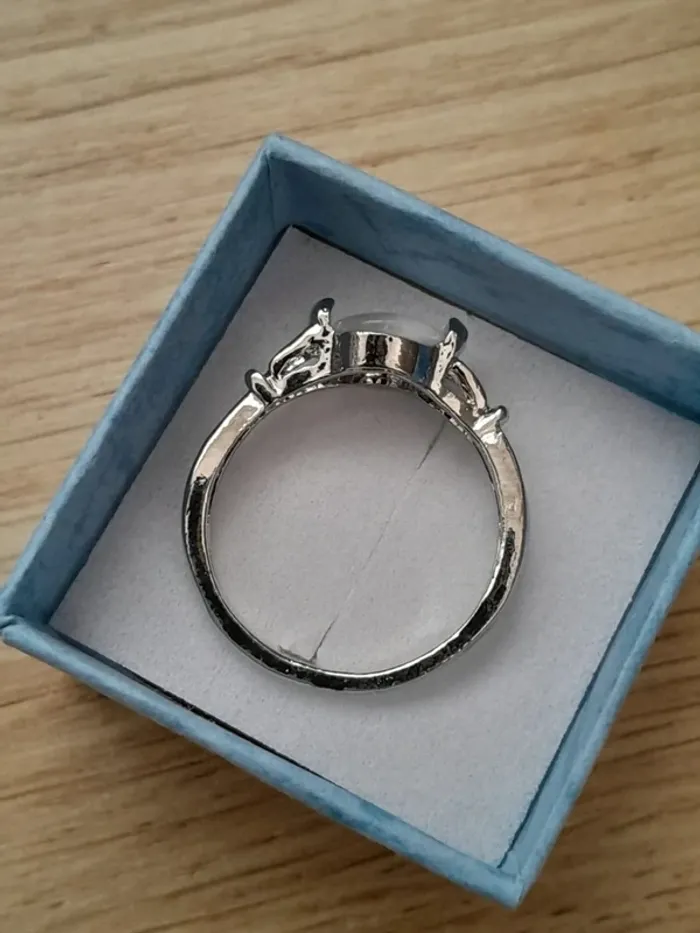 Bague avec Pierre de Lune portée par Bella dans Twilight - Taille 60 - US 10 - photo numéro 4