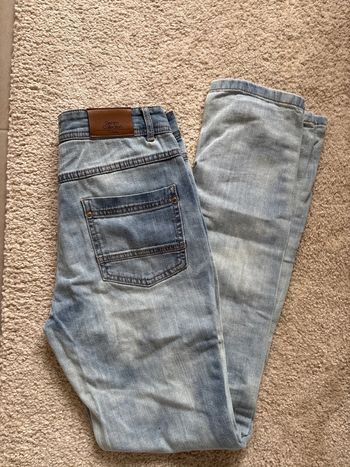 Jean bleu effet délavé