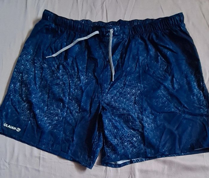 Short bain neuf decathlon