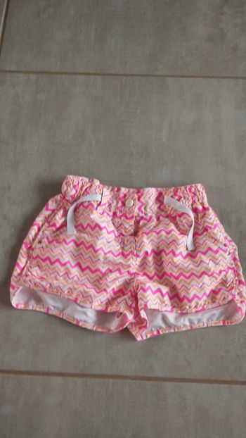 Short rose orange blanc fille 8/10 ans