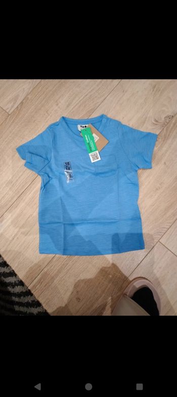 Tee-shirt 18 mois neuf