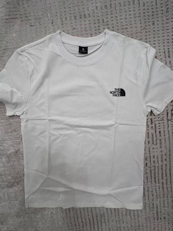 Tee-shirts The north face