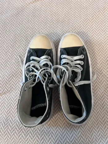 Converse haute noire taille 38