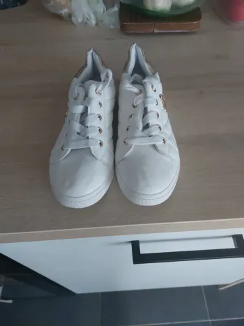 Basket taille 37