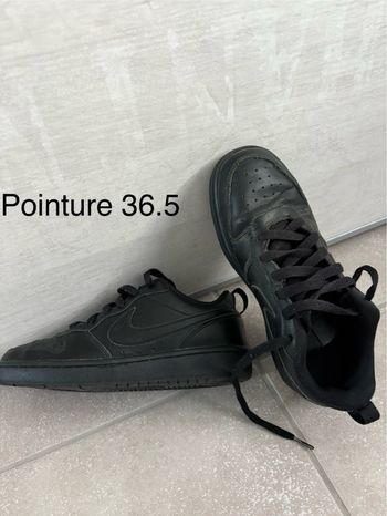 Baskets Nike pointure 36.5