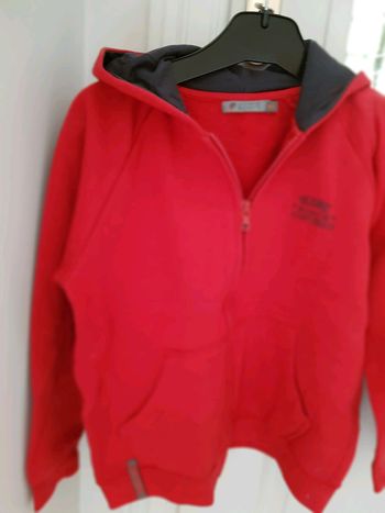 Gilet zippé 8 ans