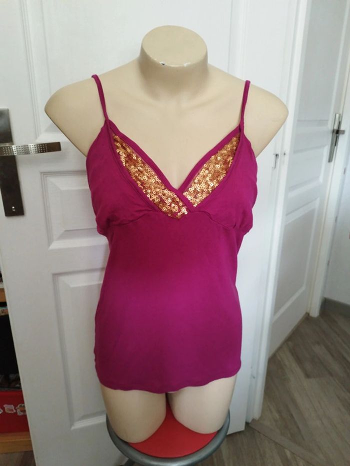 Débardeur rose a paillettes taille 42/44