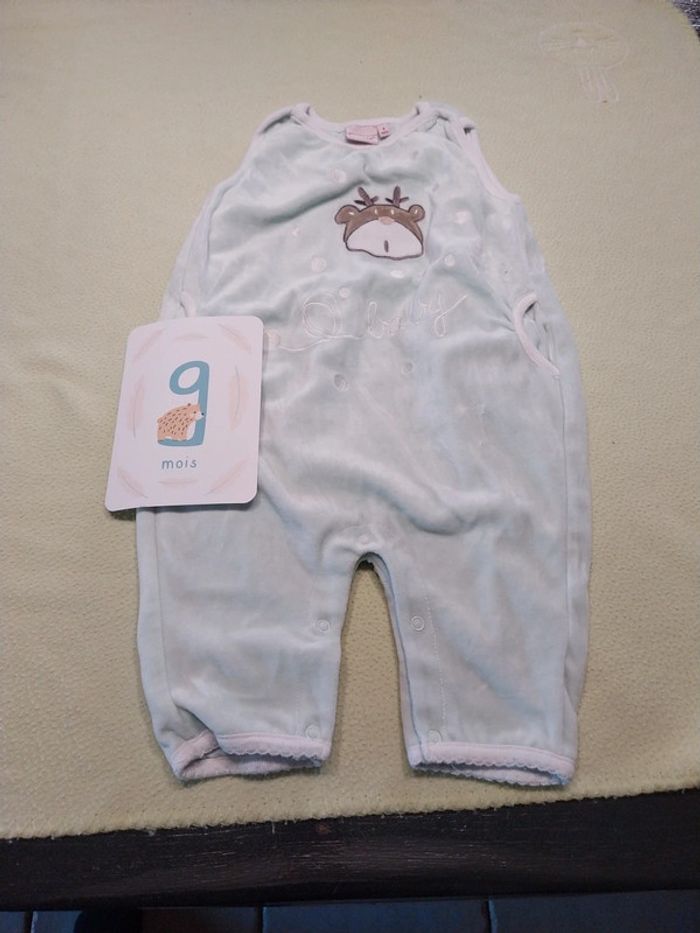 Sur pyjama 9 mois