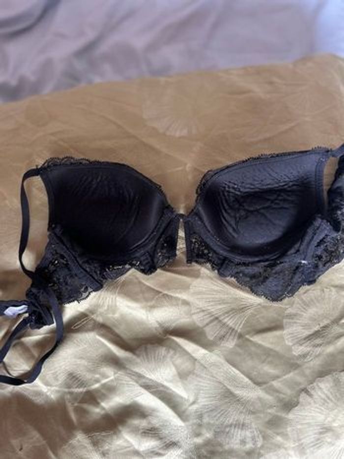 Magnifique soutien gorge noir - photo numéro 2