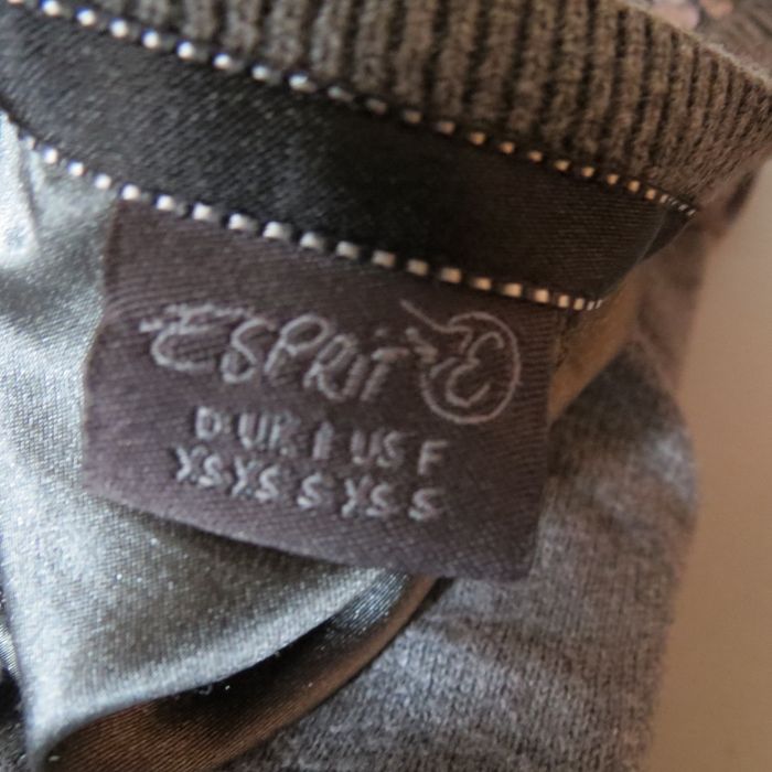 ✨ Gilet Esprit gris avec sequins – Taille S ✨ - photo numéro 9