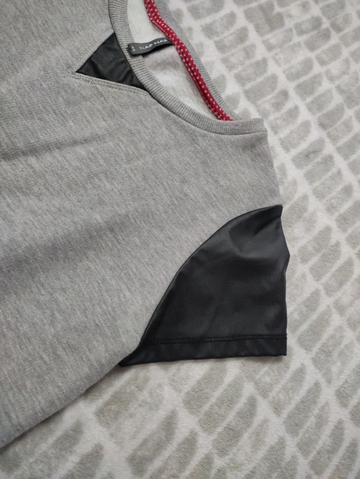 Sweat tee-shirt manches courtes aspect cuir NAF NAF taille XS 34 - photo numéro 2