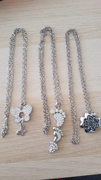 Lot de 3 colliers sautoirs