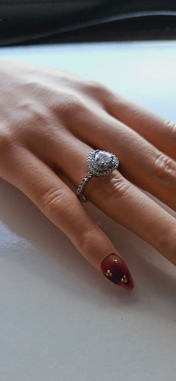 Jolie bague cœur couleur argent neuf