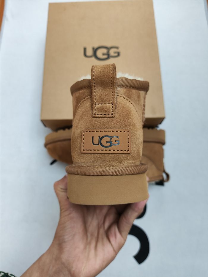 Originais Bottes UGG Classic Ultra Mini Bordeaux 40 - photo numéro 4