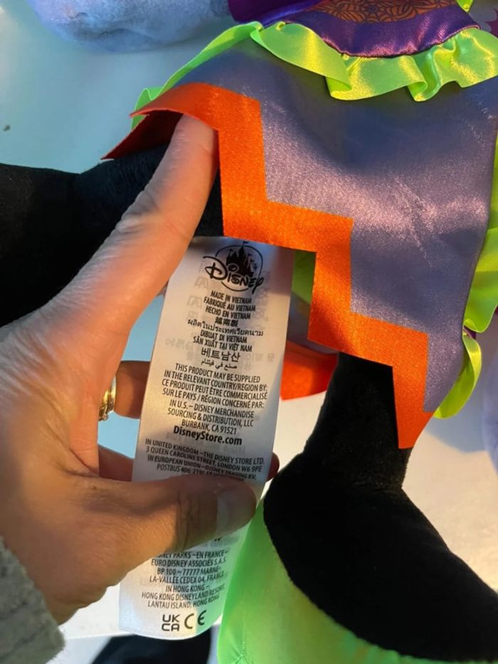 Peluche Disney Minnie - Neuve avec étiquette - photo numéro 3