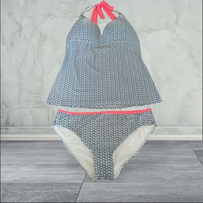 Très beau maillot de bain 2 pièces T40/42 (voir mensurations car plus étiquette de taille 😊)Tribord