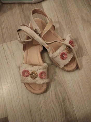 Sandales fleurs