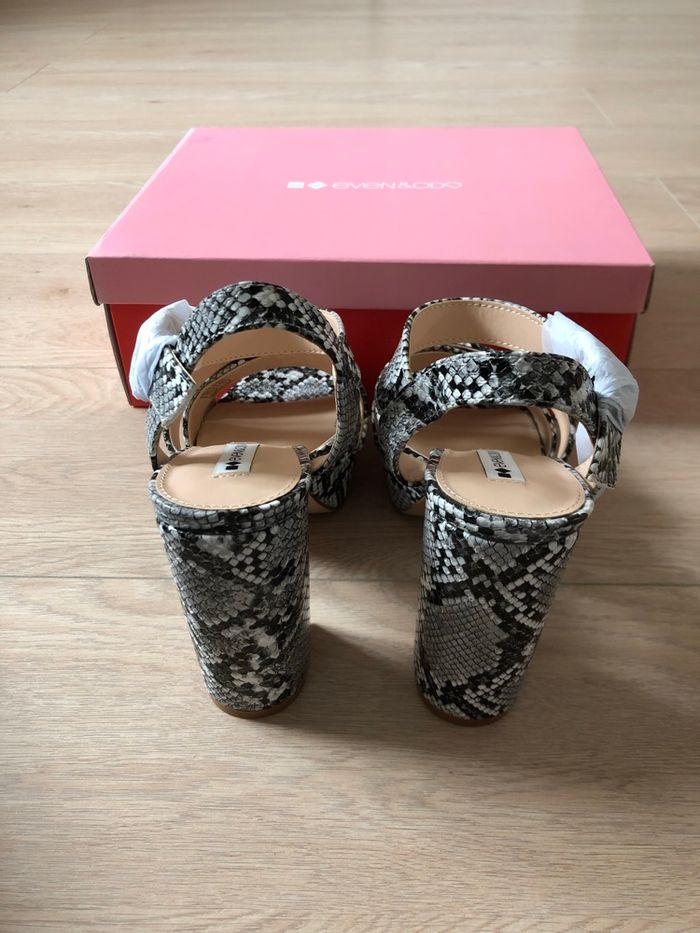 Escarpins ouverts neufs Even&Odd pointure 37 - photo numéro 5