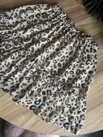 Jupe léopard beige neuve à volants
