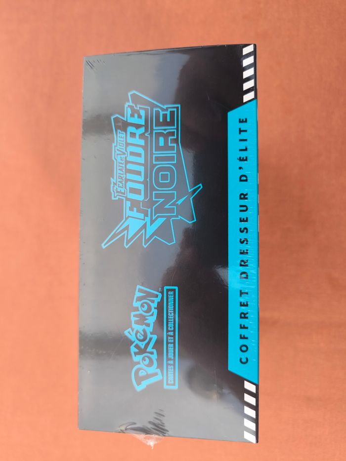 ETB Foudre  noire 10.5 Pokemon - photo numéro 5