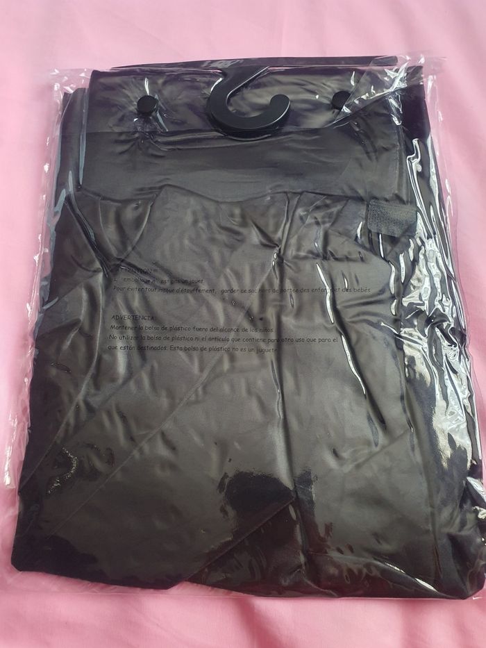 Cape de vampire enfant neuf noir halloween - photo numéro 2