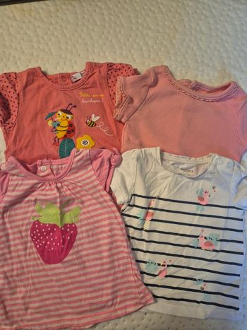 Lot de tee shirt taille 6 mois