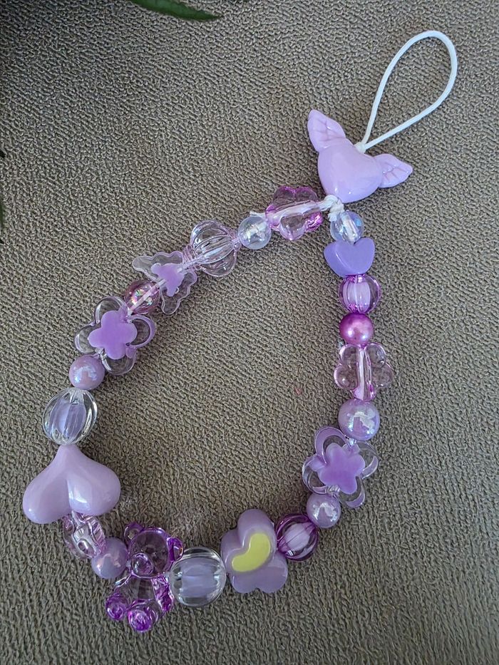 Lanière de telehone violet neuve - photo numéro 2