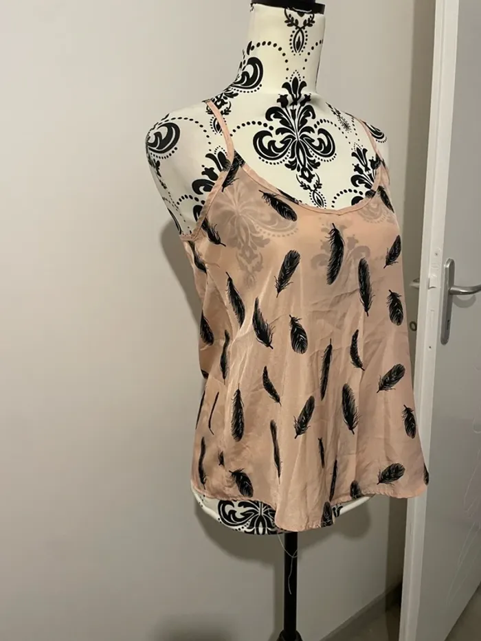 Débardeur fine bretelle abricot motif plume noir dos croisé taille S - photo numéro 3