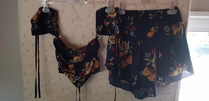 Ensemble jupe/boléro t.S - photo numéro 9