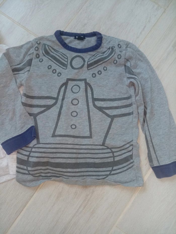 Lot 1 sweat et 1 T-shirt - photo numéro 3