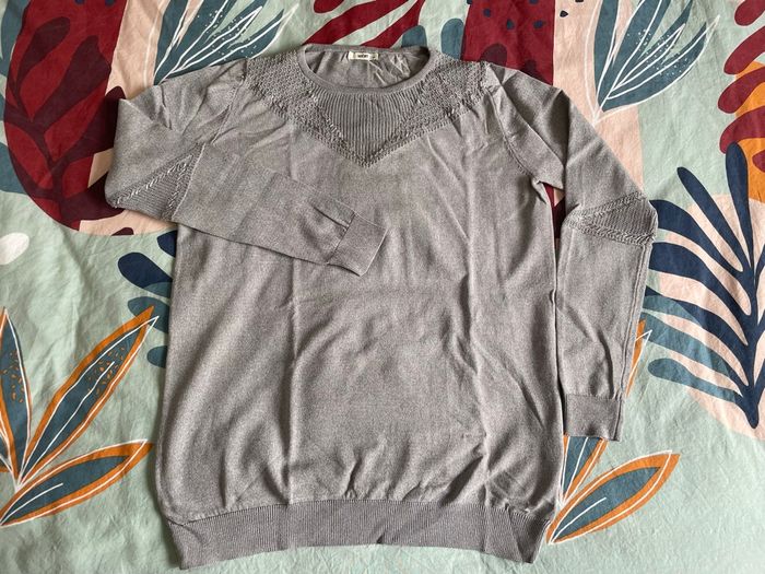 Pull fin gris taille 38/40