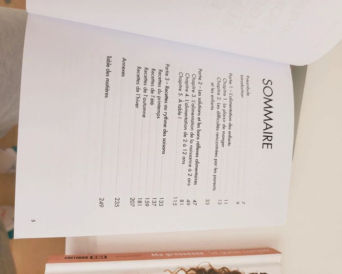 Lot 3 livres grossesse et bébé - photo numéro 12