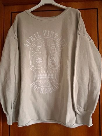 Sweat beige skull April Vintage