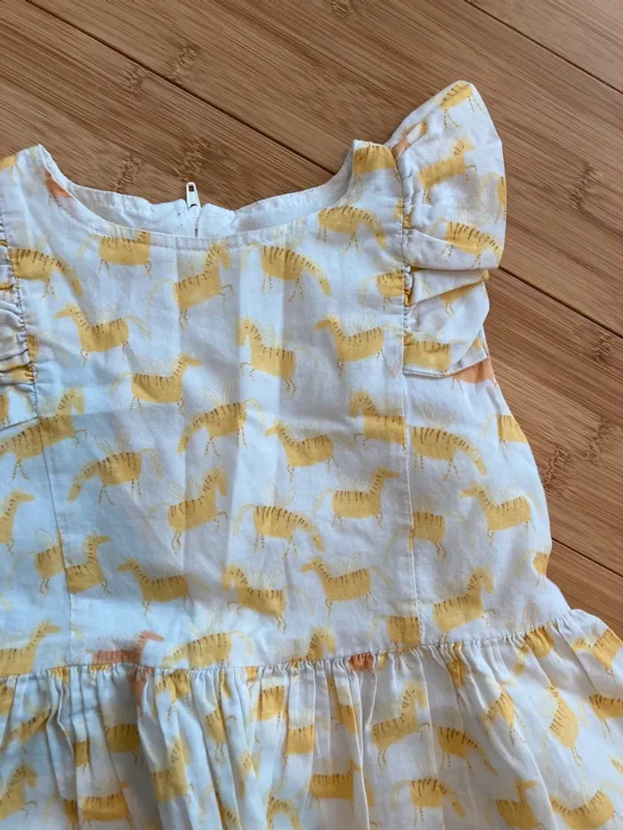 5 ans - Jolie robe manche courte avec petite chapeau assorti avec motifs - photo numéro 3