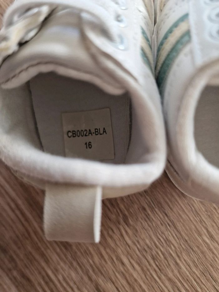 Chaussures 16 - photo numéro 4