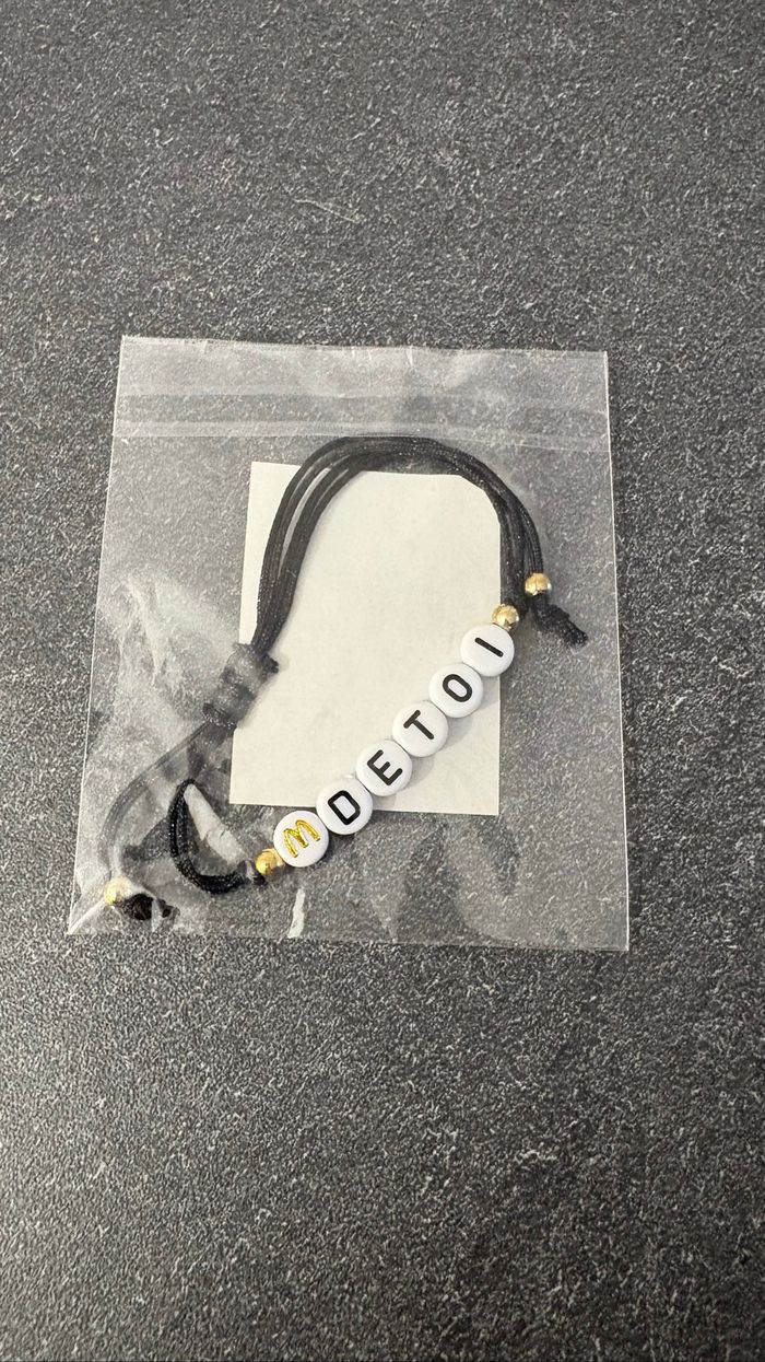 Bracelet ajustable McDo « M de toi »