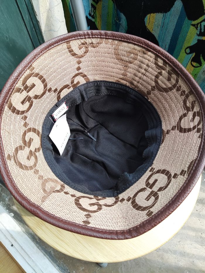 Bob Gucci taille unique neuf avec étiquette - photo numéro 2