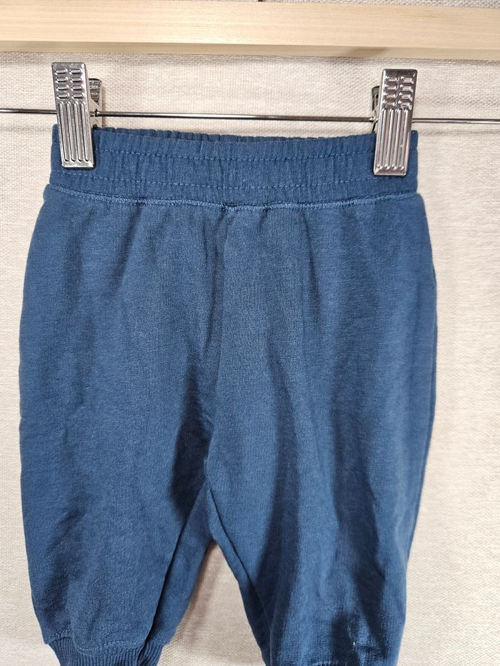 Jogging marine tex 3 mois - photo numéro 3