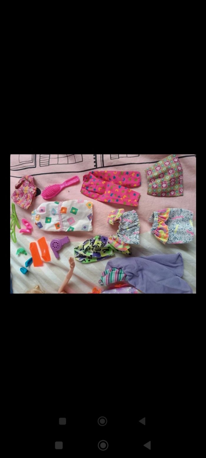 Barbie +  accessoires vintages - photo numéro 4