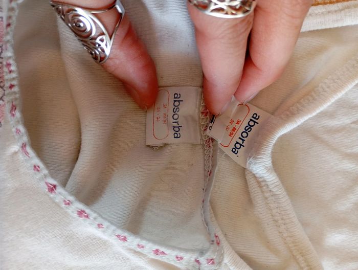 1€ lot de maillot de corps fille 2/3 ans - photo numéro 4