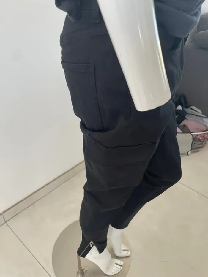 Jean noir - photo numéro 2