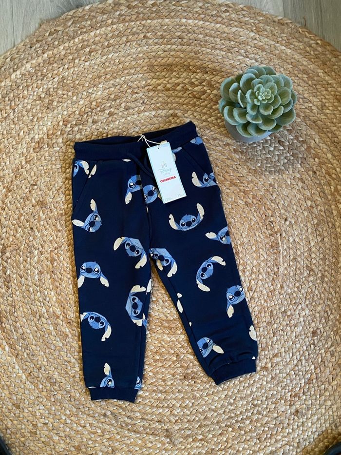 Pantalon jogging 23 mois stitch Disney orchestra - photo numéro 1