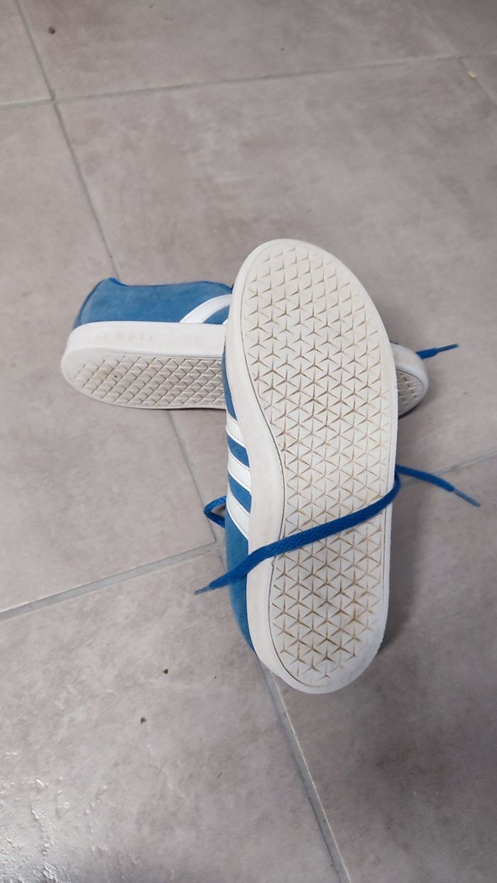 Tennis adidas taille 34 - photo numéro 3