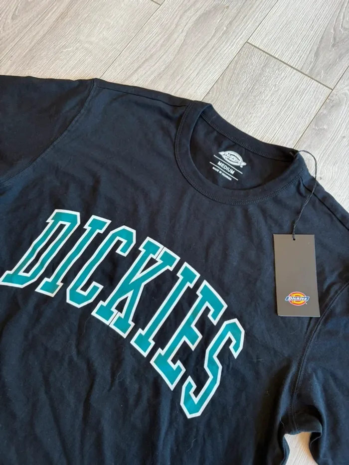 T shirt Dickies Taille M neuf avec étiquette - photo numéro 3