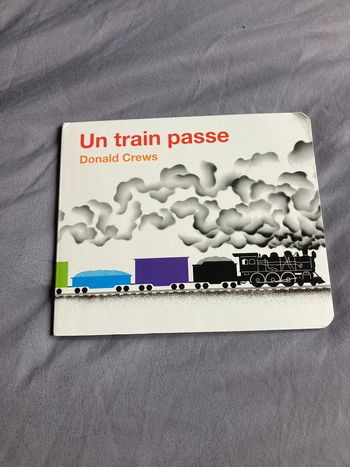 Un train passe Ecole et loisirs