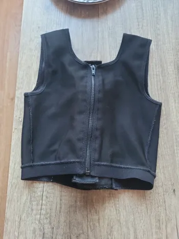 Brassière de contention boléro homme