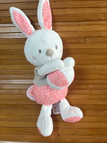 Doudou Musical lapin balle rose blanc mots d enfants 