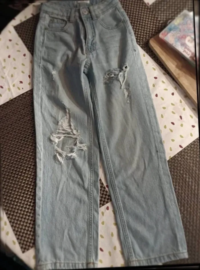 Jean troué  mango  xxs  neuf