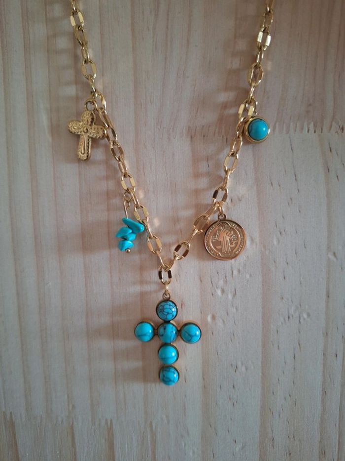 Collier croix - photo numéro 2